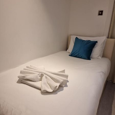 F2- Basement Studio Fits 1 Near Paddington London Exterior photo