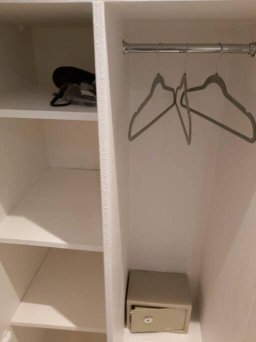 F2- Basement Studio Fits 1 Near Paddington London Exterior photo